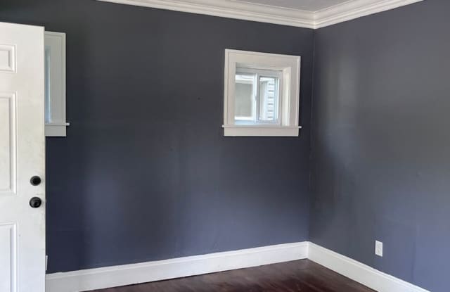3-Bedroom Home for Rent in Cleveland – Great Value! photos photos