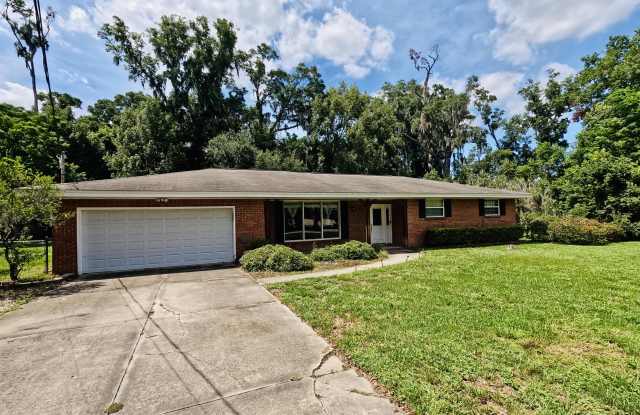 5051 Thorden Road Gallery 4