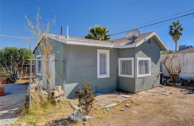 4619 Garden Place Gallery 2