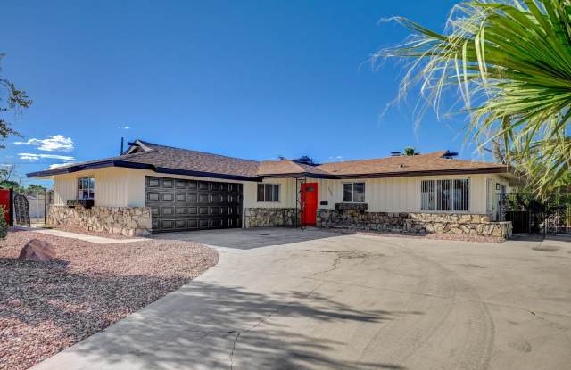 Your Dream Home: Fully Renovated Mid-Century in Vegas photos photos