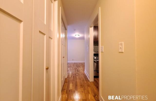 559 West Arlington Place Gallery 2