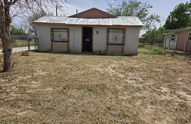 404 East Bland Street - 404 East Bland Street, Roswell, NM 88203 404 East Bland Street - 404 East Bland Street, Roswell, NM 88203