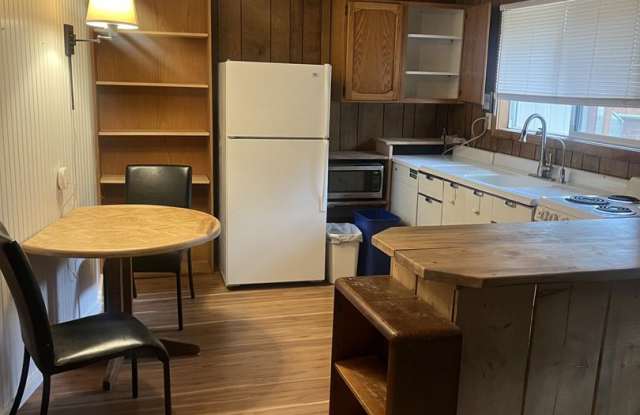 Available Now! | Three Rivers South | 6-Month Lease Gallery 4