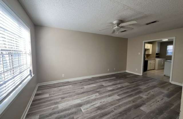 5244 Stumberg Lane Gallery 3