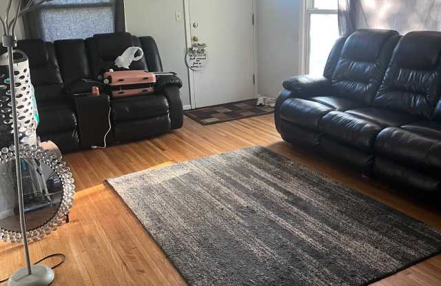 5607 Regent Ave N photos photos