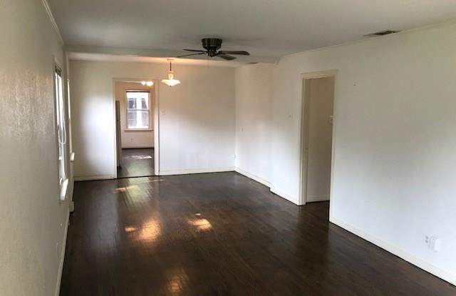 6433 Trammel Drive Gallery 4