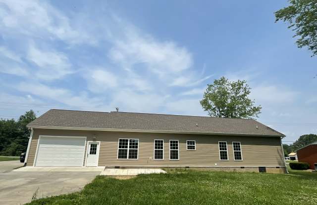 1406 Old Estill Springs Road Gallery 2