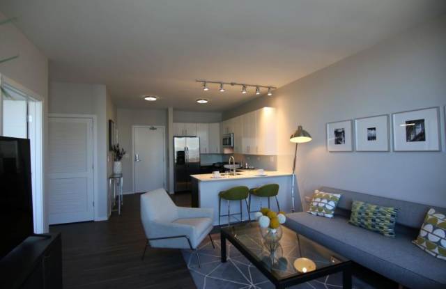 862 West Adams St. photos photos