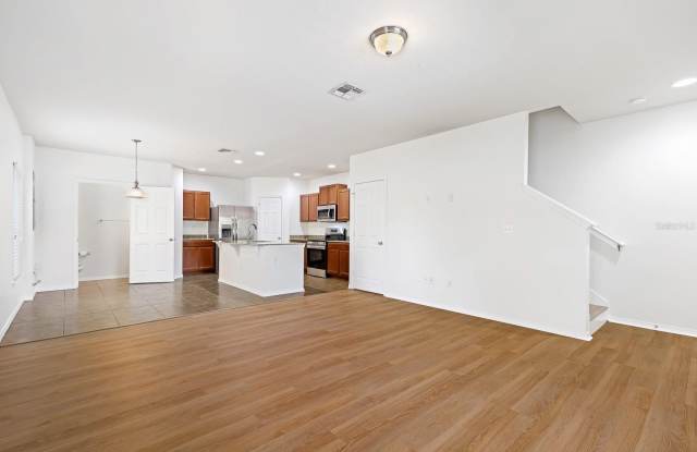 4638 CHATTERTON Way Gallery 3