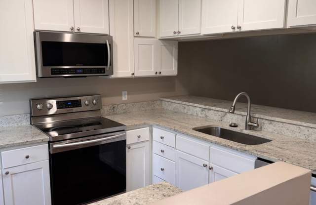 2 Bedroom || 2 Bathroom - Single Level Townhome photos photos