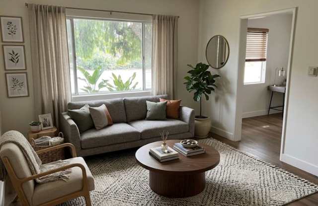7603 North Hollywood Way photos photos
