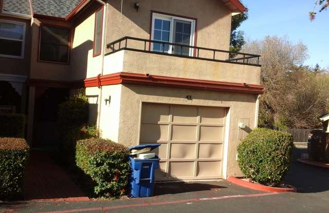 3 Bedroom 2.5 Bath Condo Near Laguna Lake photos photos