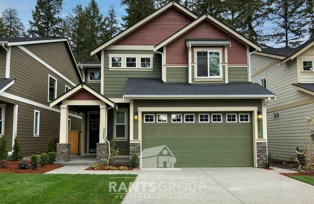 Golf Course View Home in Hawks Praire Area - 4262 Dudley Drive Northeast, Lacey, WA 98516