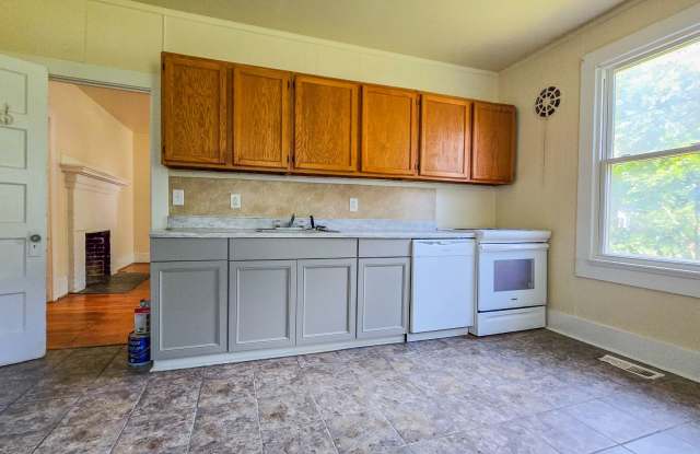 318 Ransom Rd, Left Unit photos photos