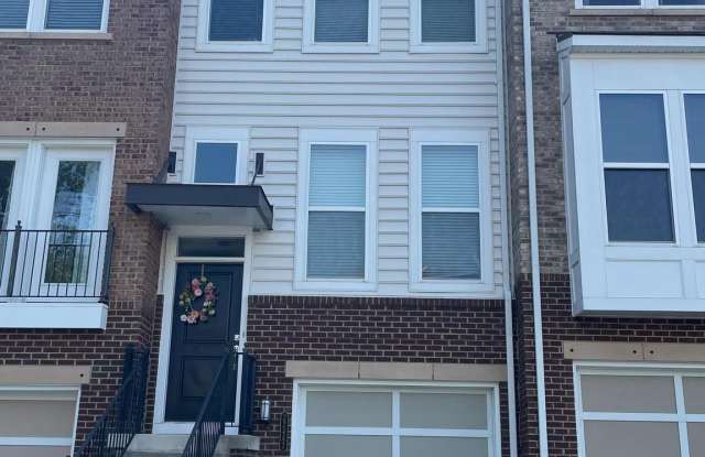 22442 SNOW POWDER TERRACE - 22442 Snow Powder Terrace, Brambleton, VA 20148