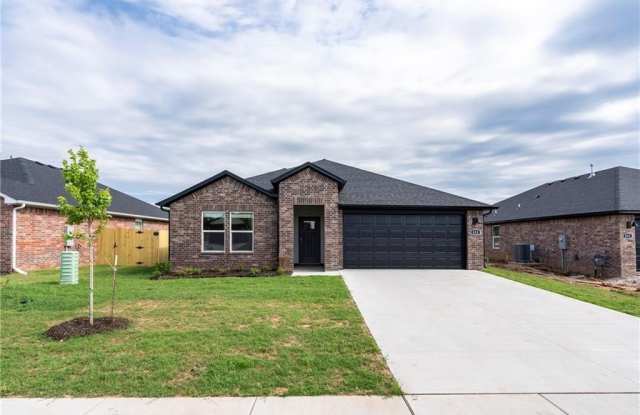 813 Heeler  AVE photos photos