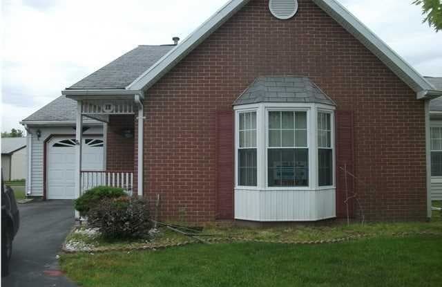 12 Edgeware Close - 12 Edgeware Close, Monmouth County, NJ 07728