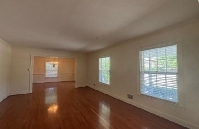 1513 Raeford Road Gallery 4