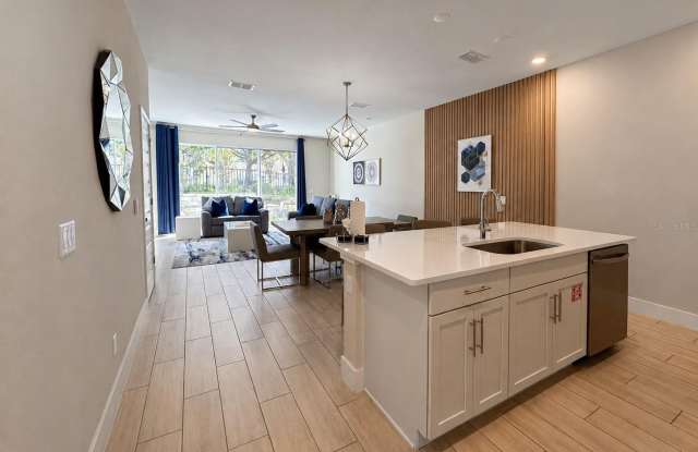 7821 SPECTRUM Drive Gallery 3