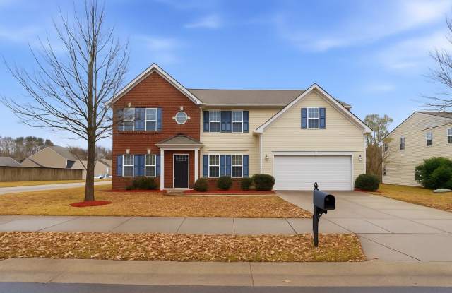 Move-In Ready Gem Near UNCC with Fresh Updates - 233 Weavers Glenn Place, Charlotte, NC 28262
