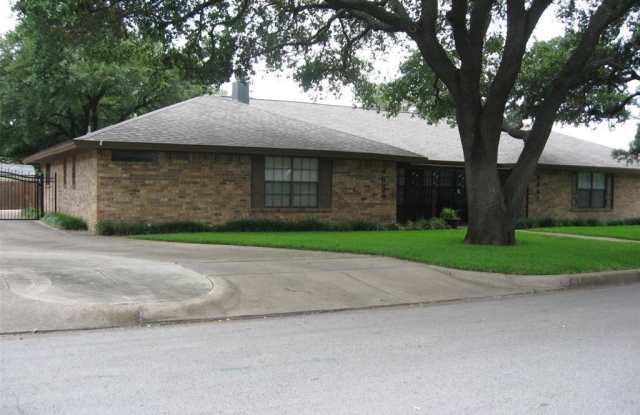 4859 Ledgestone Court - 4859 Ledgestone Court, Fort Worth, TX 76132