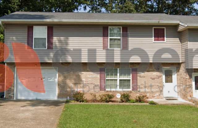 Move in Ready Updated 4 bed 2 bath with garage! photos photos