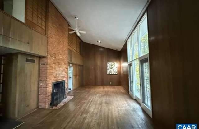 536 VALLEY RD Gallery 4