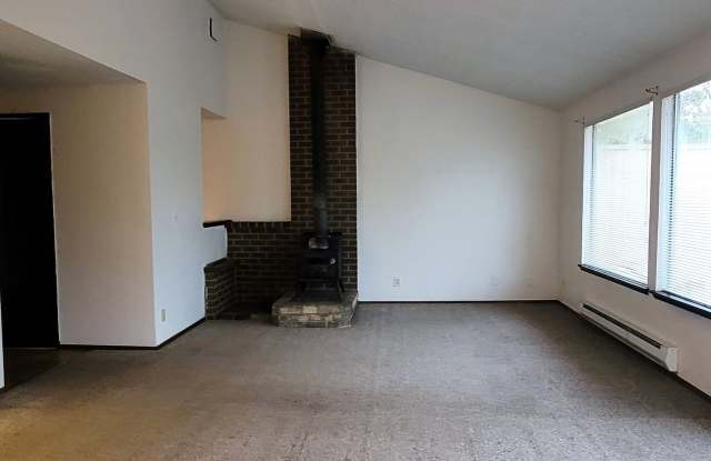 2003 Ford Avenue Gallery 4
