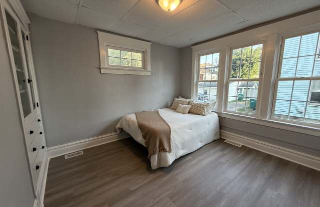 273 South 7th St, 1 photos photos