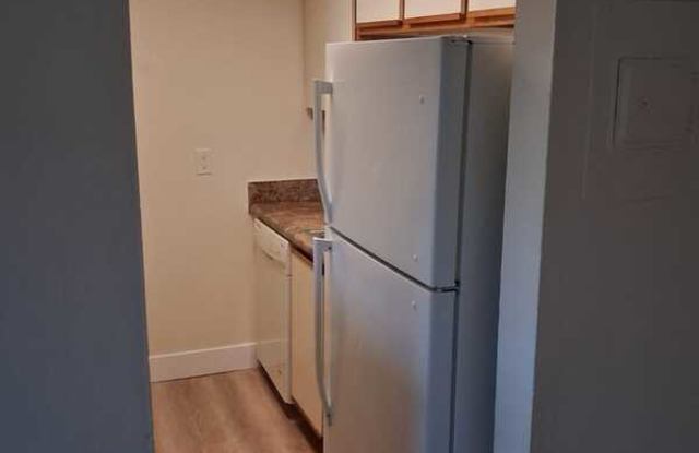 5201 Kings Ct Gallery 3