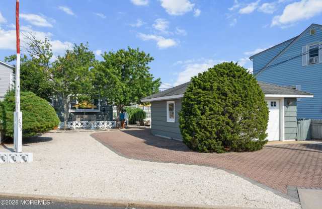 2003 Bay Boulevard photos photos