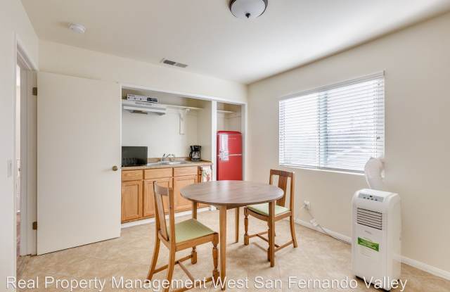 23634 Calvert St. Gallery 3
