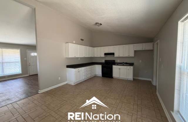 4702 Hillmont Avenue Gallery 4