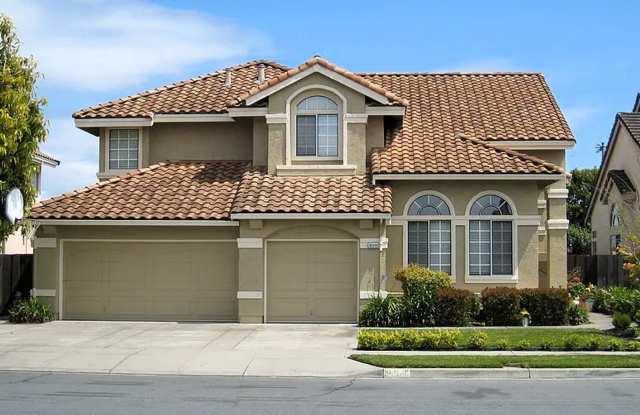 Spacious remodeled single family home in Newark photos photos
