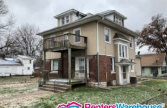 6617 East 9th South - 6617 E 9th St, Kansas City, MO 64126