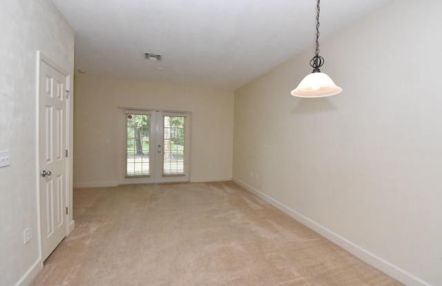 2933 SW 35th Place #124 - Woods Edge South photos photos