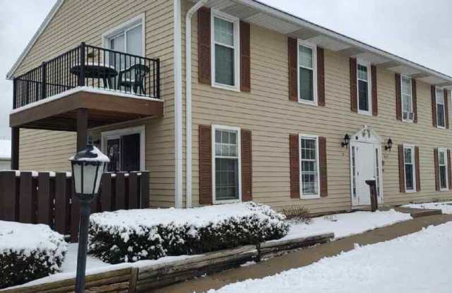 2528 Camelot Boulevard photos photos