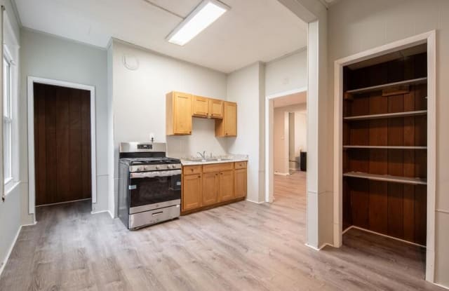 140 5th Avenue - 2 - 140 5th Avenue, Troy, NY 12180