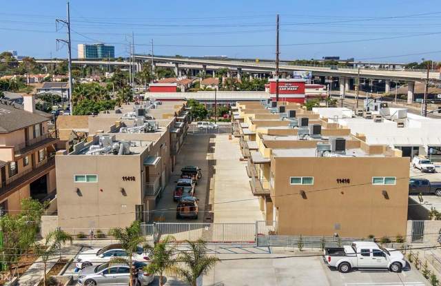 11416 Inglewood Ave - 11416 South Inglewood Avenue, Hawthorne, CA 90250