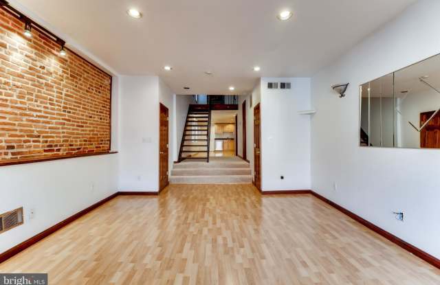 1523 LIGHT STREET Gallery 4