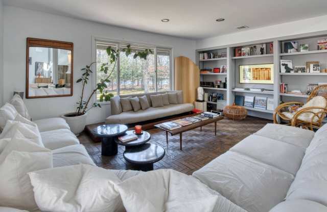 27 Brander Pkwy Gallery 2