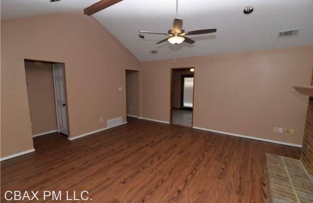 2307 Ridgeview Dr Gallery 3
