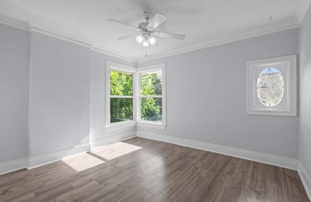 936 N Ogden St photos photos