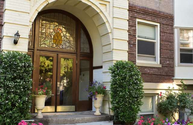 Rialto Court Apartments | MOVE-IN SPECIAL: ONE MONTH FREE RENT photos photos Rialto Court Apartments | MOVE-IN SPECIAL: ONE MONTH FREE RENT photos photos