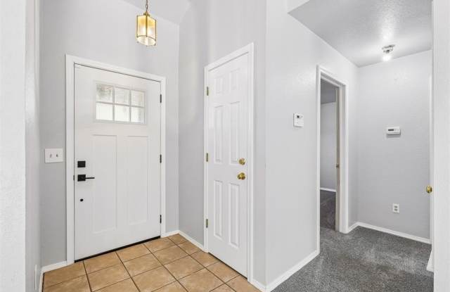 1708 Rocky Mountain Way Gallery 2