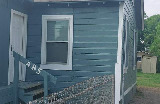 485 W Harding Blvd - 485 West Harding Boulevard, San Antonio, TX 78221