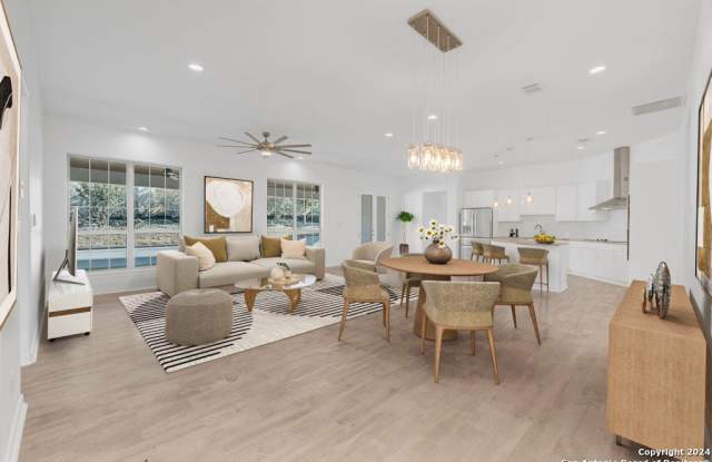 1303 Summerfield Gallery 3
