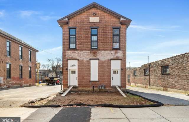 424 CHESTNUT Street Gallery 1