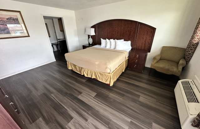 2530 Bloomfield Highway photos photos