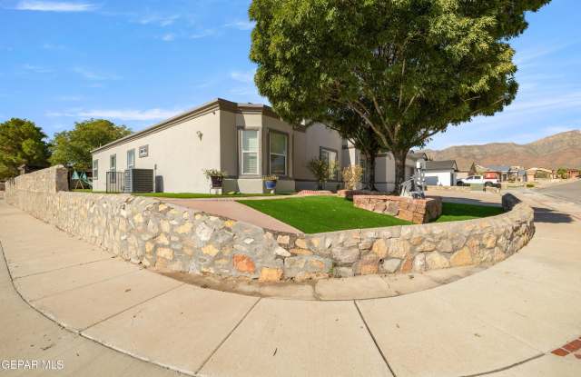 4332 LOMA CLARA Court Gallery 4